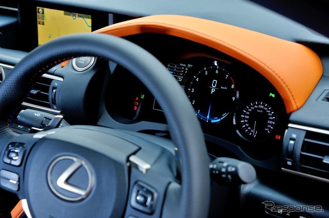 レクサス RC F カーボンエクステリアパッケージ