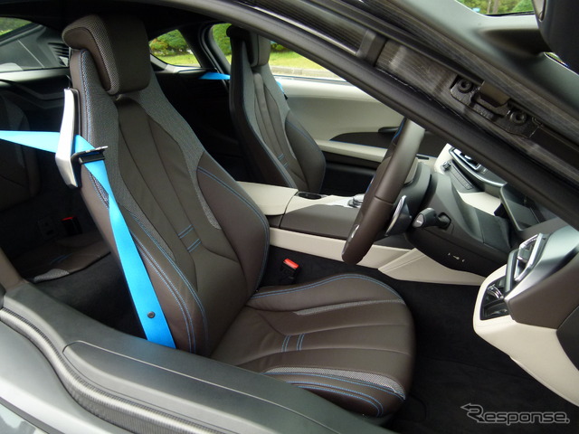 BMW i8