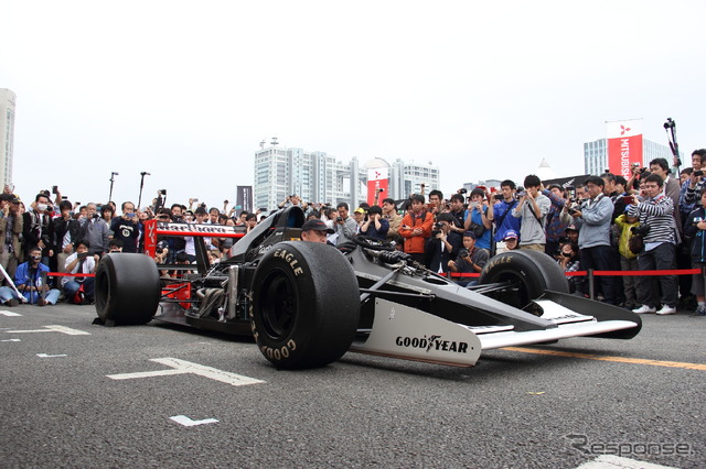 マクラーレン・ホンダ『MP4/6』エンジン始動