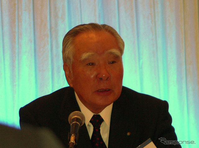 「昨年はラッキーな年だったが」と鈴木会長