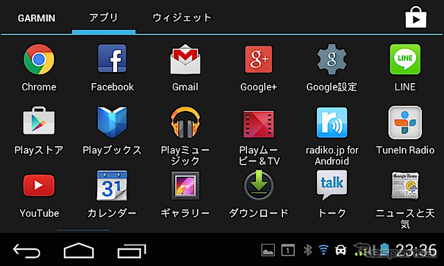 プリインストールされているアプリは意外なほど豊富だ。LINEやFacebookもある