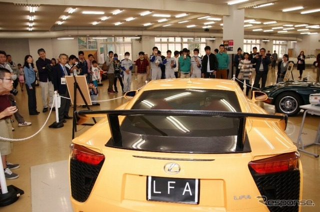 車両展示