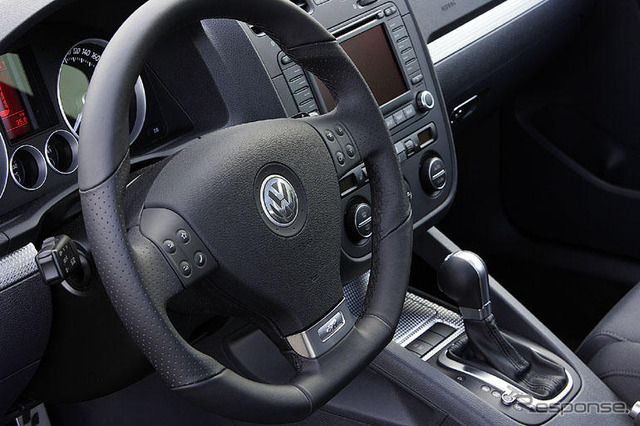【VW ゴルフR32 欧州リポート】3ピースのスーツを着こなしたトップアスリート