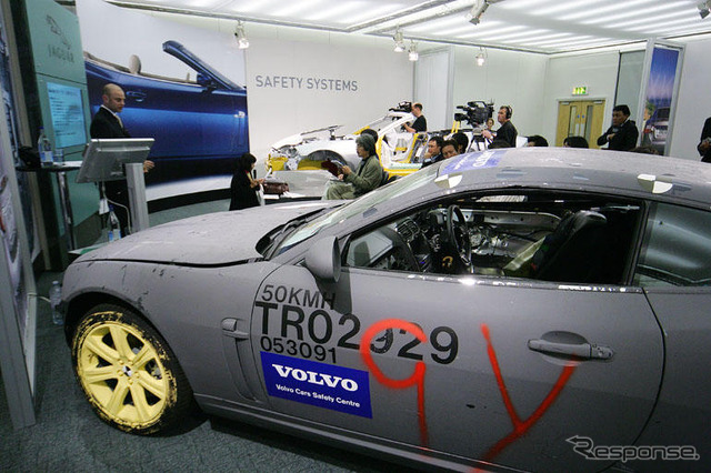 【ジャガー新型XK テクノロジーリポート】伝統のローフォルムと対人衝突安全性を両立した
