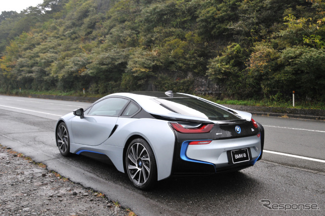 BMW i8