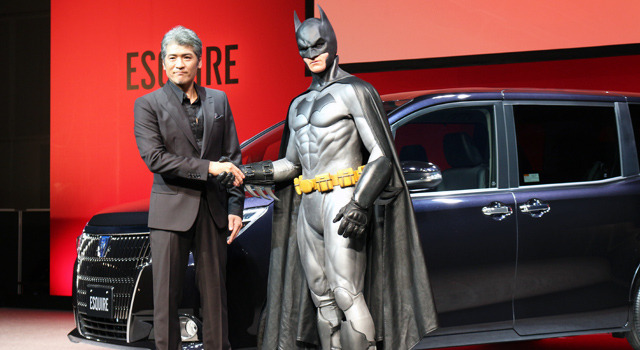 吉川晃司&バットマン/トヨタ新型車「ESQUIRE(エスクァイア)」記者発表会
