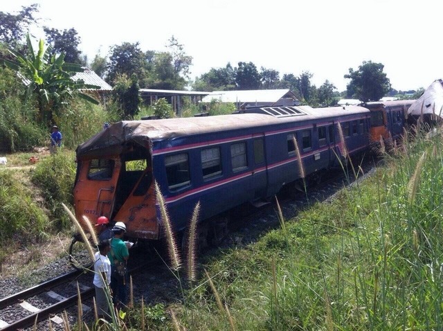 タイ東北で列車がトラックに衝突・脱線　４人死亡、８０人けが