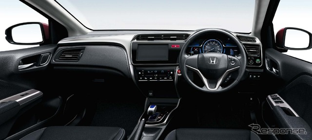 ホンダ、新型HVセダン「グレイス」を12月1日に発売予定
