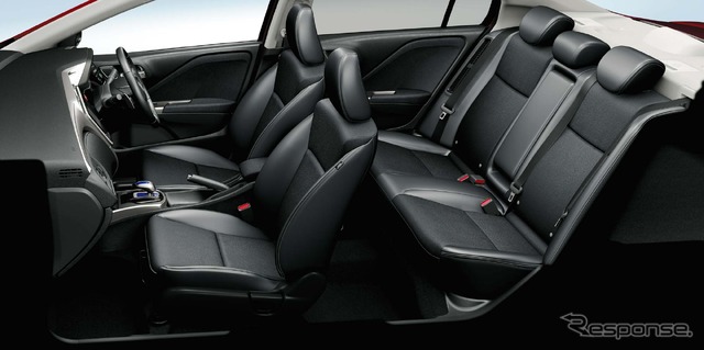 ホンダ、新型HVセダン「グレイス」を12月1日に発売予定