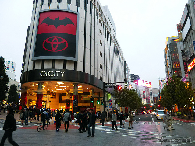 渋谷のマルイにバットマンとエスクァイア特別版が降臨