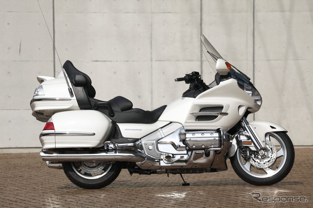 ホンダ ゴールドウイングGL1800(2001年)
