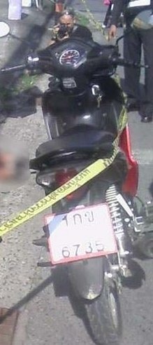 市街地交差点でバイクタクシー運転手射殺　白昼、息子の目の前で　タイ南部プーケット