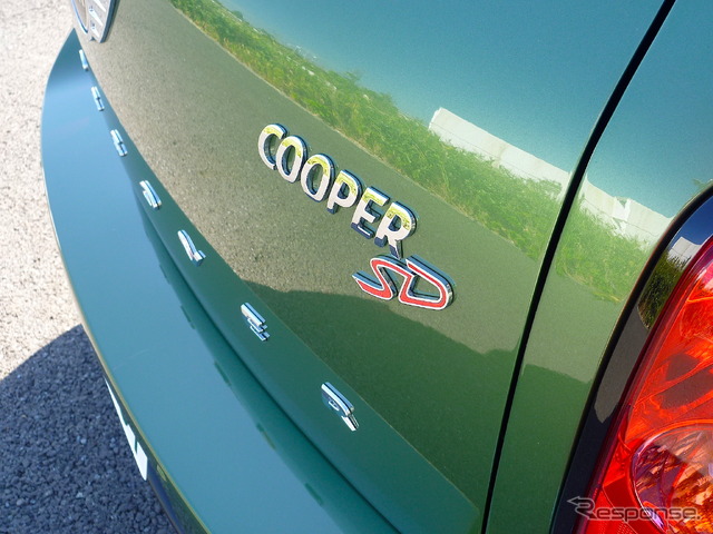 MINI クロスオーバーSD