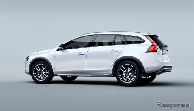 ボルボ V60 クロスカントリー
