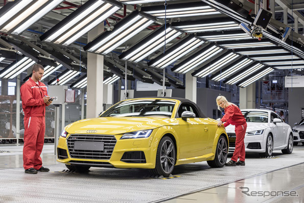 ハンガリー工場で生産が開始された新型アウディ TT ロードスター