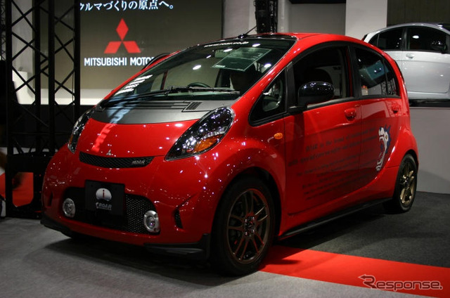 【三菱 i 発表】東京オートサロンでROAR仕様展示