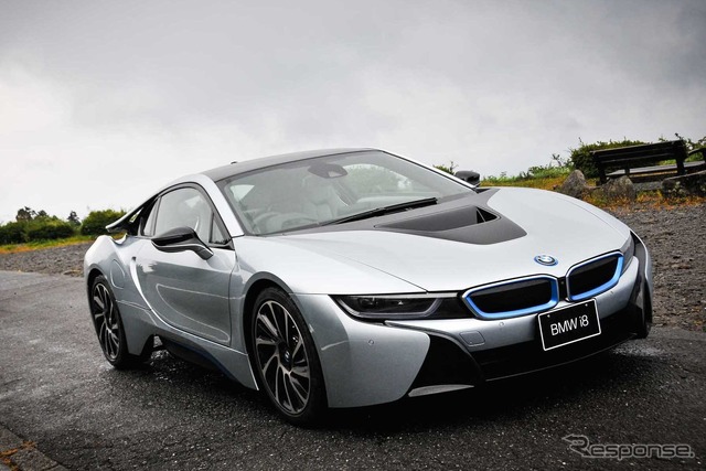 BMW i8