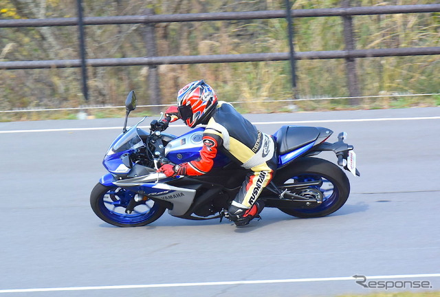 ヤマハ YZF-R25