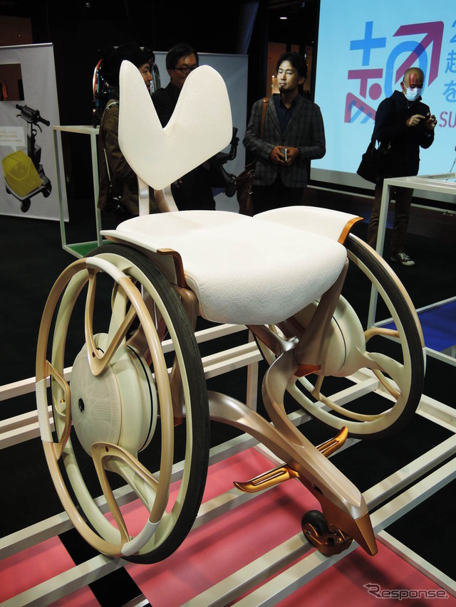 ヤマハのコンセプト電動アシスト車椅子『02GEN』(廣川玉枝バージョン)