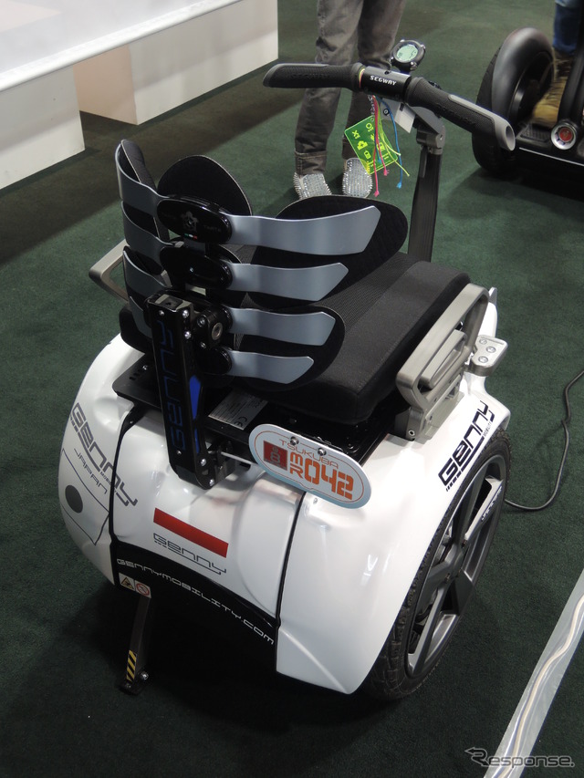 Genny Mobility(スイス)の2輪車椅子『Genny 2.0』