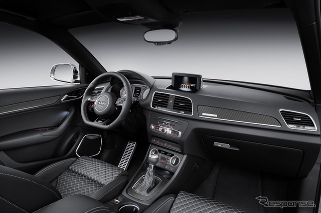 アウディ RS Q3 改良新型