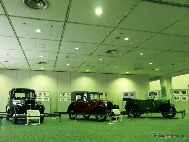故小林彰太郎氏が保有していた2台と、ダットサン16型(左)