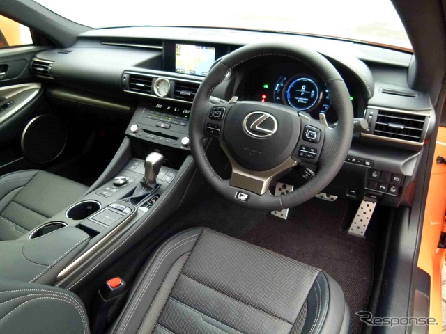 レクサスRC300h F SPORT