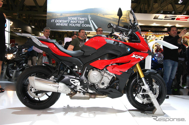 BMW S1000XR