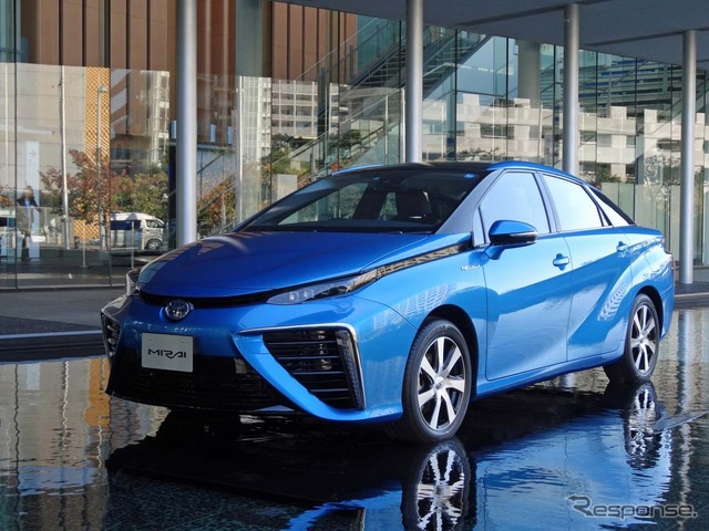世界初のFCVとなった「MIRAI」