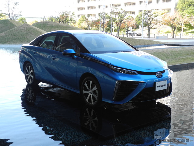 トヨタ自動車の燃料電池自動車「MIRAI」