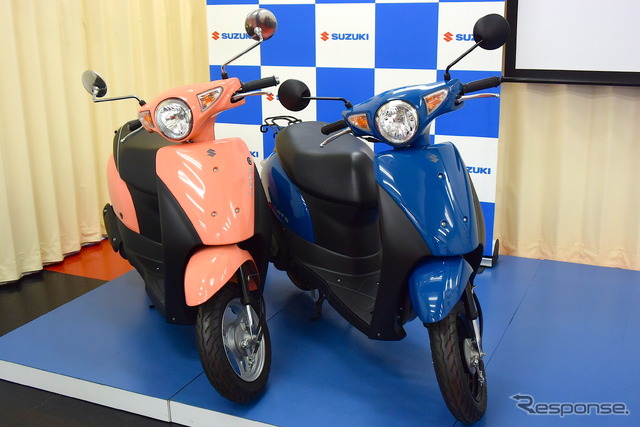 スズキ レッツG(左)、レッツ(右)