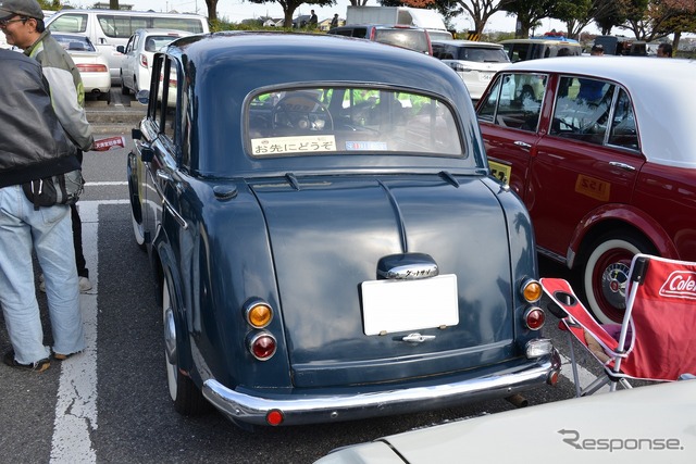 1957年 ダットサン 210