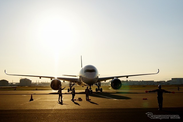 アジアツアーの一環として、日本に初飛来したエアバスA350 XWB