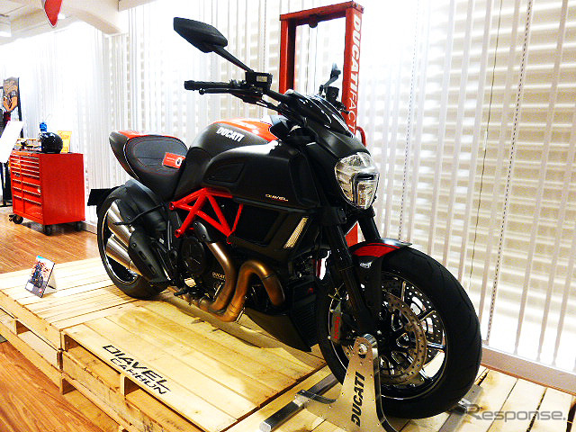 日本橋三越本店の期間限定イベント「もう一度オートバイ! バイクライフのススメ」(11月19日~12月2日)