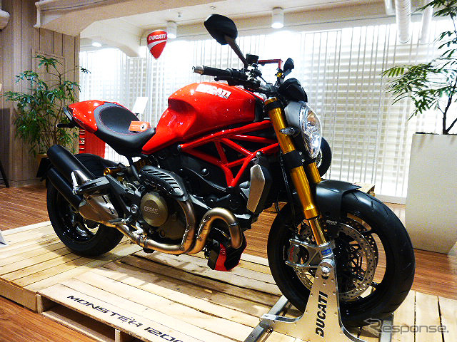 日本橋三越本店の期間限定イベント「もう一度オートバイ! バイクライフのススメ」(11月19日~12月2日)