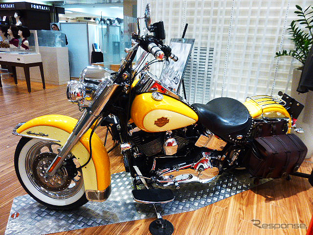 日本橋三越本店の期間限定イベント「もう一度オートバイ! バイクライフのススメ」(11月19日~12月2日)