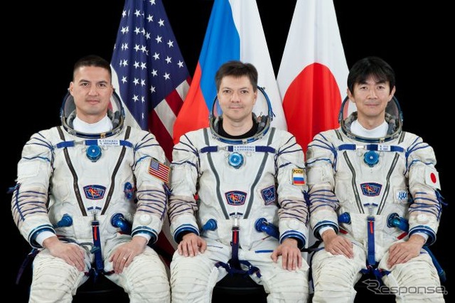 ISS第42次／第43次長期滞在クルー（左から）テリー・バーツ宇宙飛行士、アントン・シュカプレロフ宇宙飛行士 、サマンサ・クリストフォレッティ宇宙飛行士（出典：JAXA／GCTC）