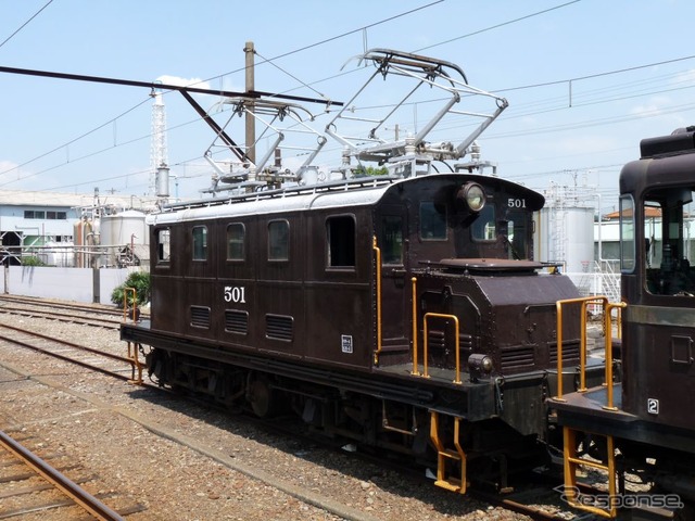 岳南富士岡駅ではED501の記念撮影が行なわれる。