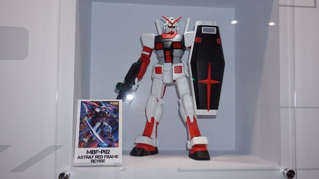 【G-STAR 2014】ガンダムをグフやユニコーン風にアレンジ!「RX-78-2」が36体立ち並ぶガンプラコーナーが熱い