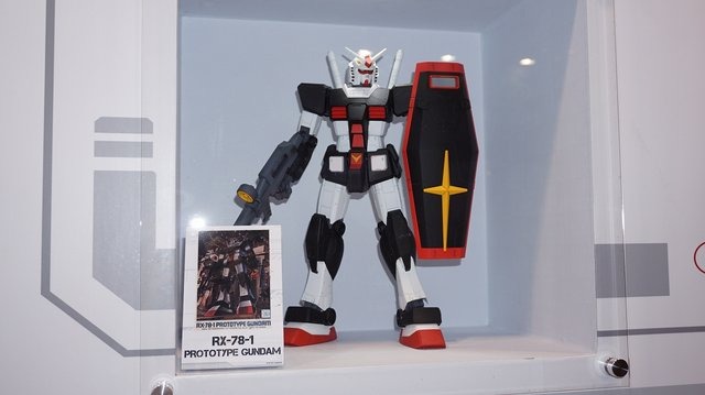 【G-STAR 2014】ガンダムをグフやユニコーン風にアレンジ!「RX-78-2」が36体立ち並ぶガンプラコーナーが熱い