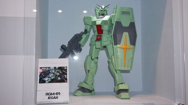 【G-STAR 2014】ガンダムをグフやユニコーン風にアレンジ!「RX-78-2」が36体立ち並ぶガンプラコーナーが熱い
