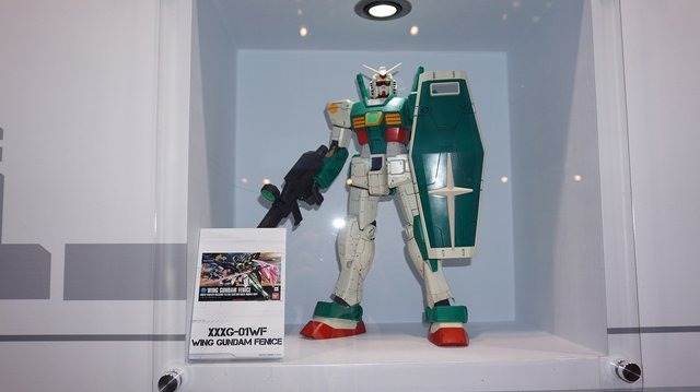 【G-STAR 2014】ガンダムをグフやユニコーン風にアレンジ!「RX-78-2」が36体立ち並ぶガンプラコーナーが熱い
