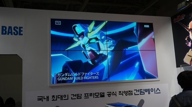 【G-STAR 2014】ガンダムをグフやユニコーン風にアレンジ!「RX-78-2」が36体立ち並ぶガンプラコーナーが熱い