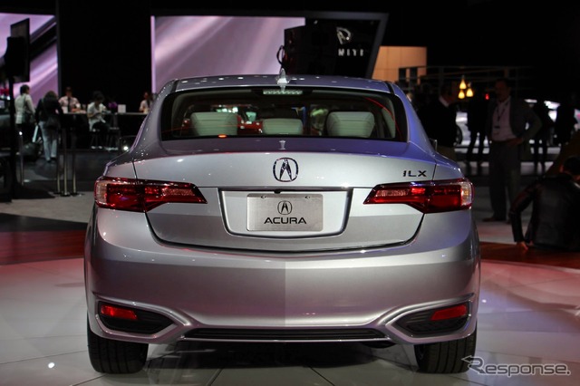 アキュラ ILX 2016年モデル
