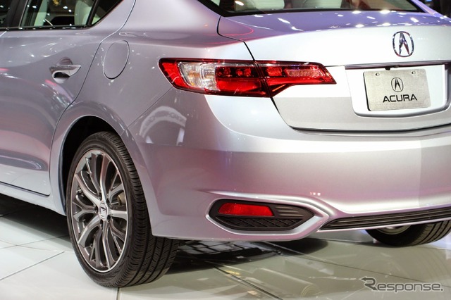 アキュラ ILX 2016年モデル