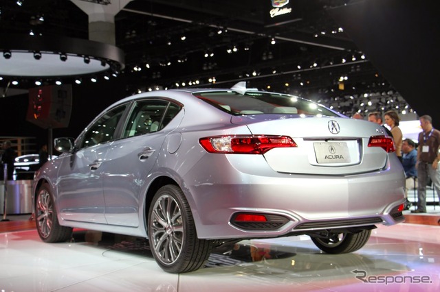 アキュラ ILX 2016年モデル