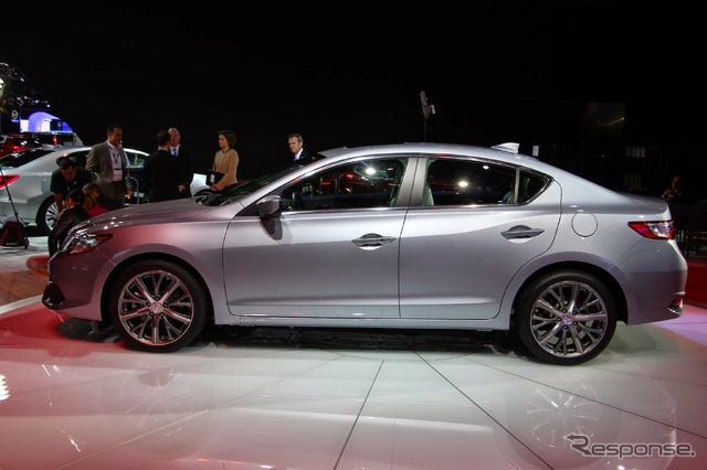 アキュラ ILX 2016年モデル