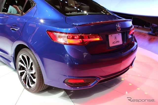 アキュラ ILX 2016年モデル