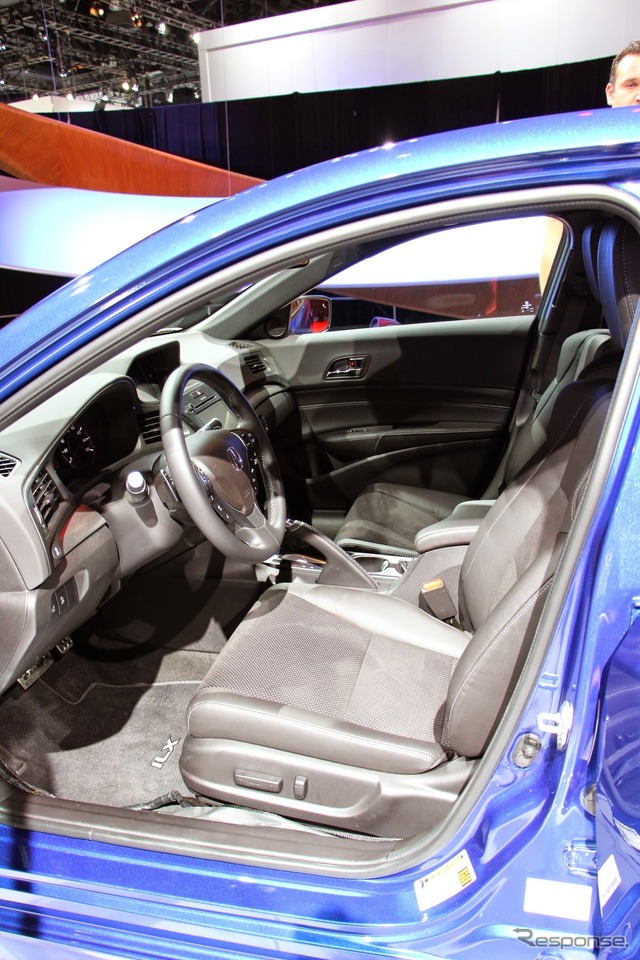アキュラ ILX 2016年モデル