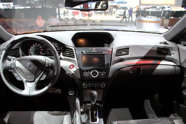 アキュラ ILX 2016年モデル